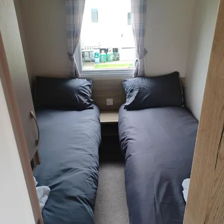 Ye Old'e Man - Sleeps 6 & Pet Friendly 펜션 그레인지오버샌즈