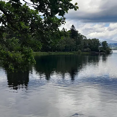 Ye Old'e Man - Sleeps 6 & Pet Friendly *